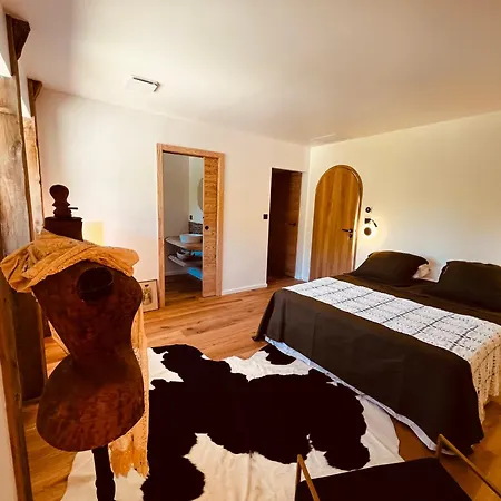 La Grange De Magdeleine 게스트하우스