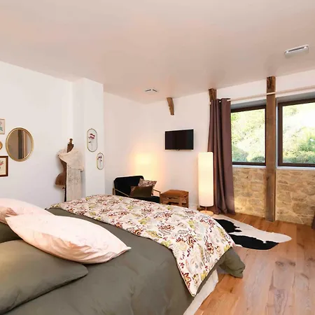 La Grange De Magdeleine 3* Salles-la-Source